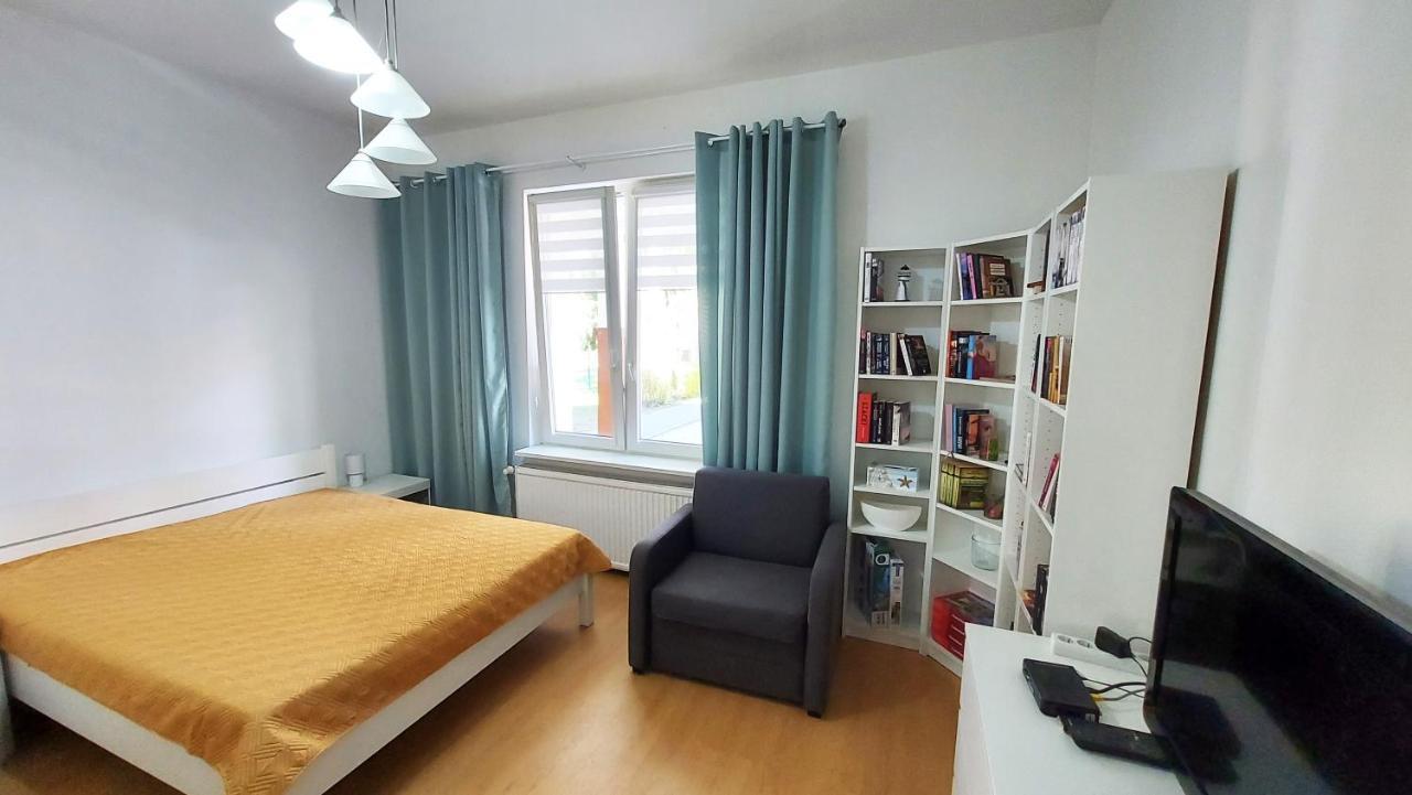 Apartament Blisko Morza Kolobrzeg-Podczele Apartment Luaran gambar